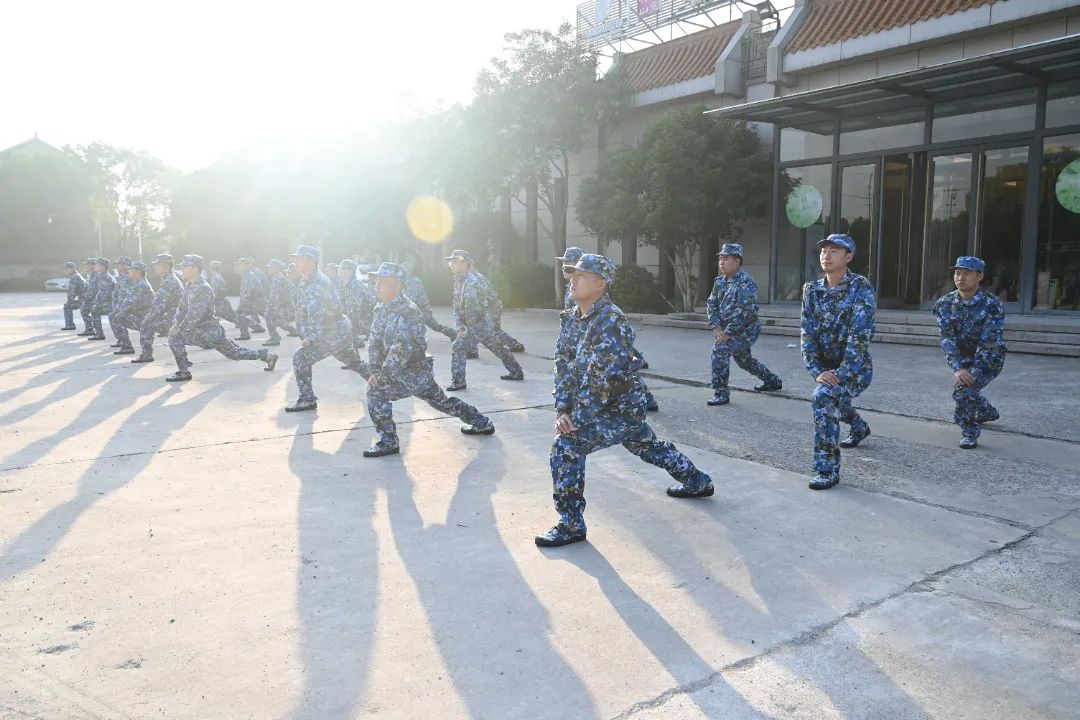 礼济学院举办“国宾礼仪”专项培训