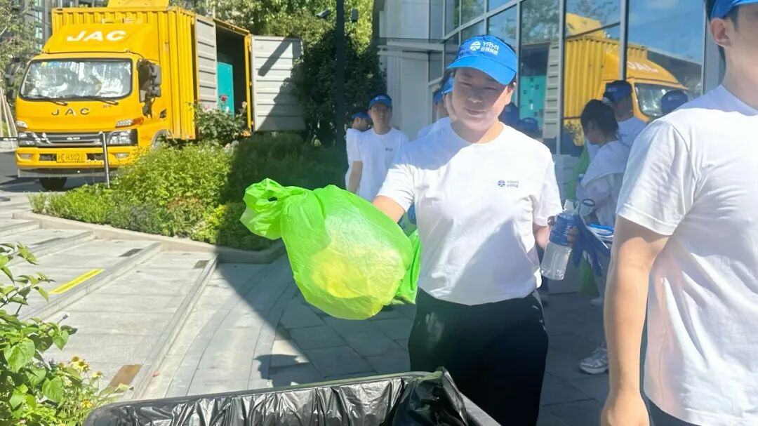 真公益 | 这抹云锐蓝，才是夏日心动“多巴胺”