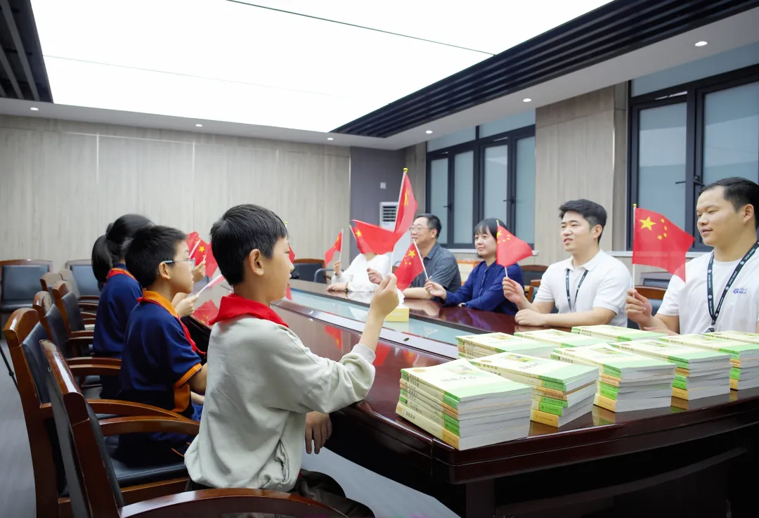 年度公益奖 | 穿越五年、数万小时的旅程